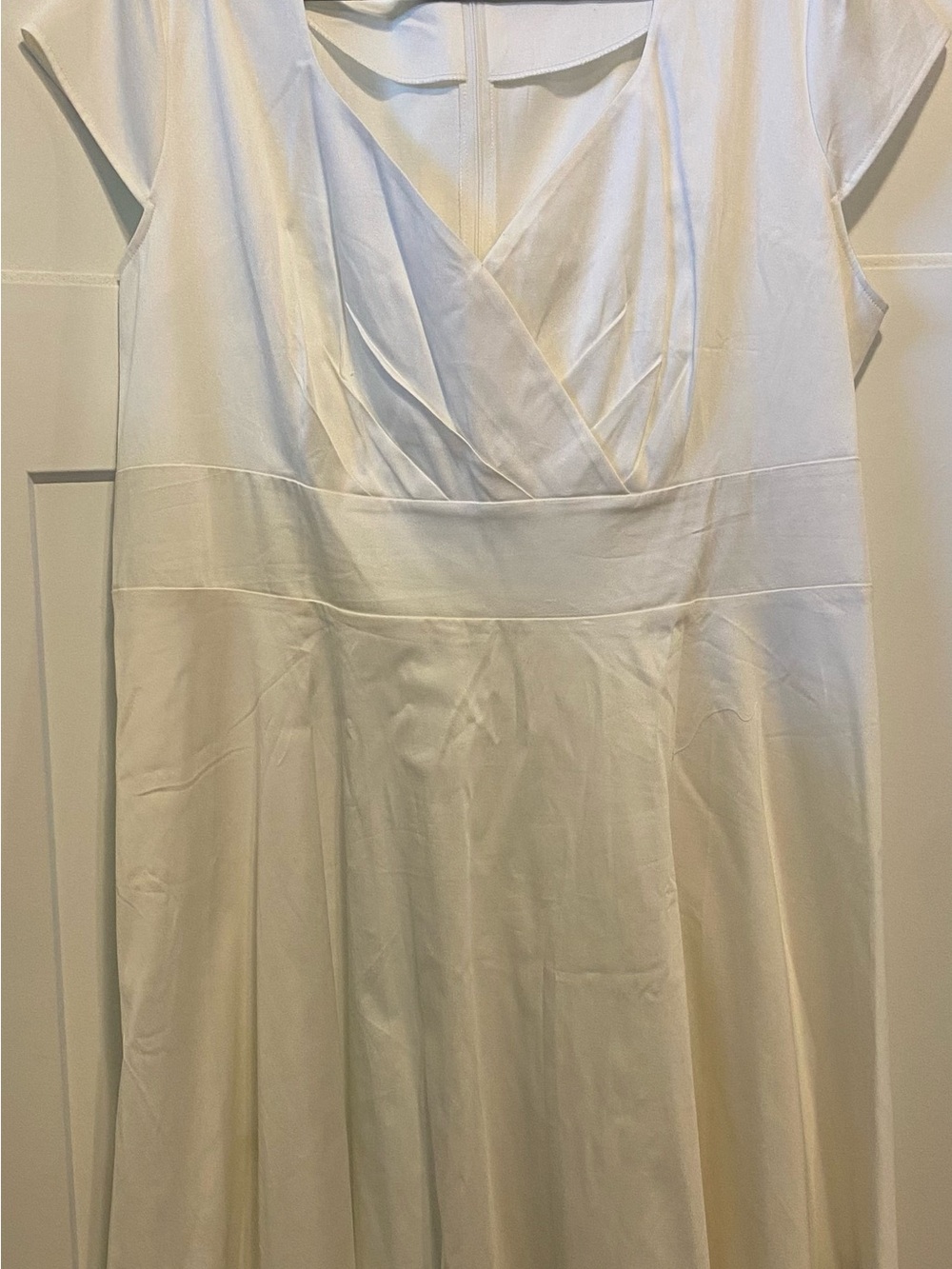 Elegant White V-Neck Fit & Flare Dress-Size 5XL